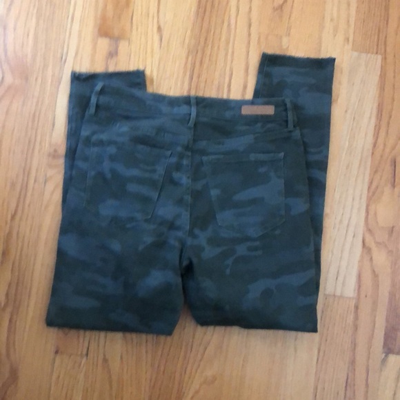 NWOT Social Standard Camo high rise skinny jeans - Picture 5 of 8